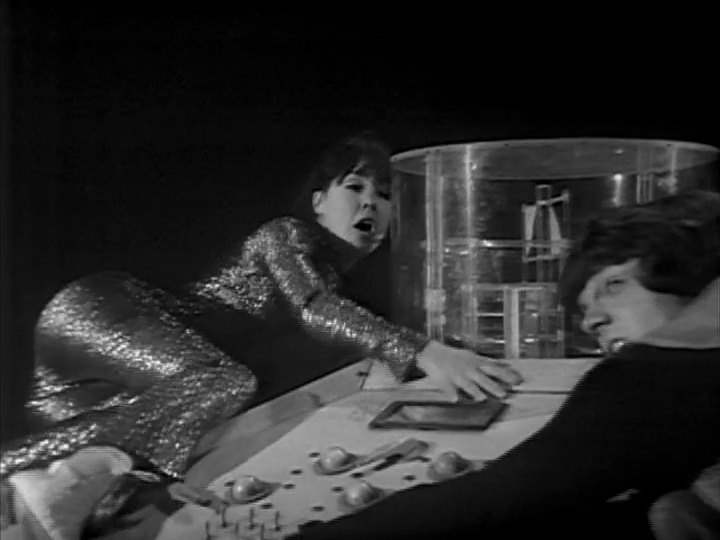 Doctor Who Serial 045 – The Mind Robber – Never Had To Fight